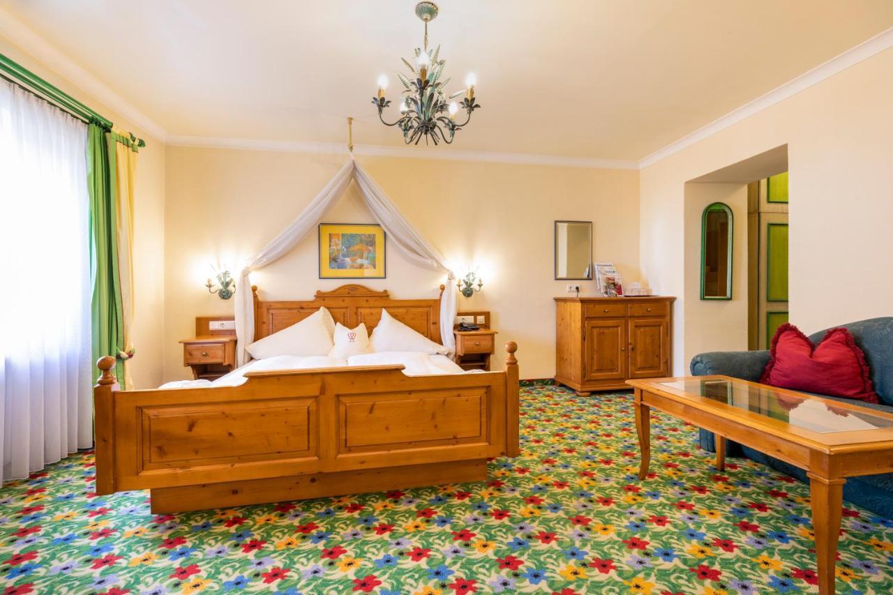 Hotel & Restaurant Wastlwirt Sankt Michael im Lungau Ngoại thất bức ảnh