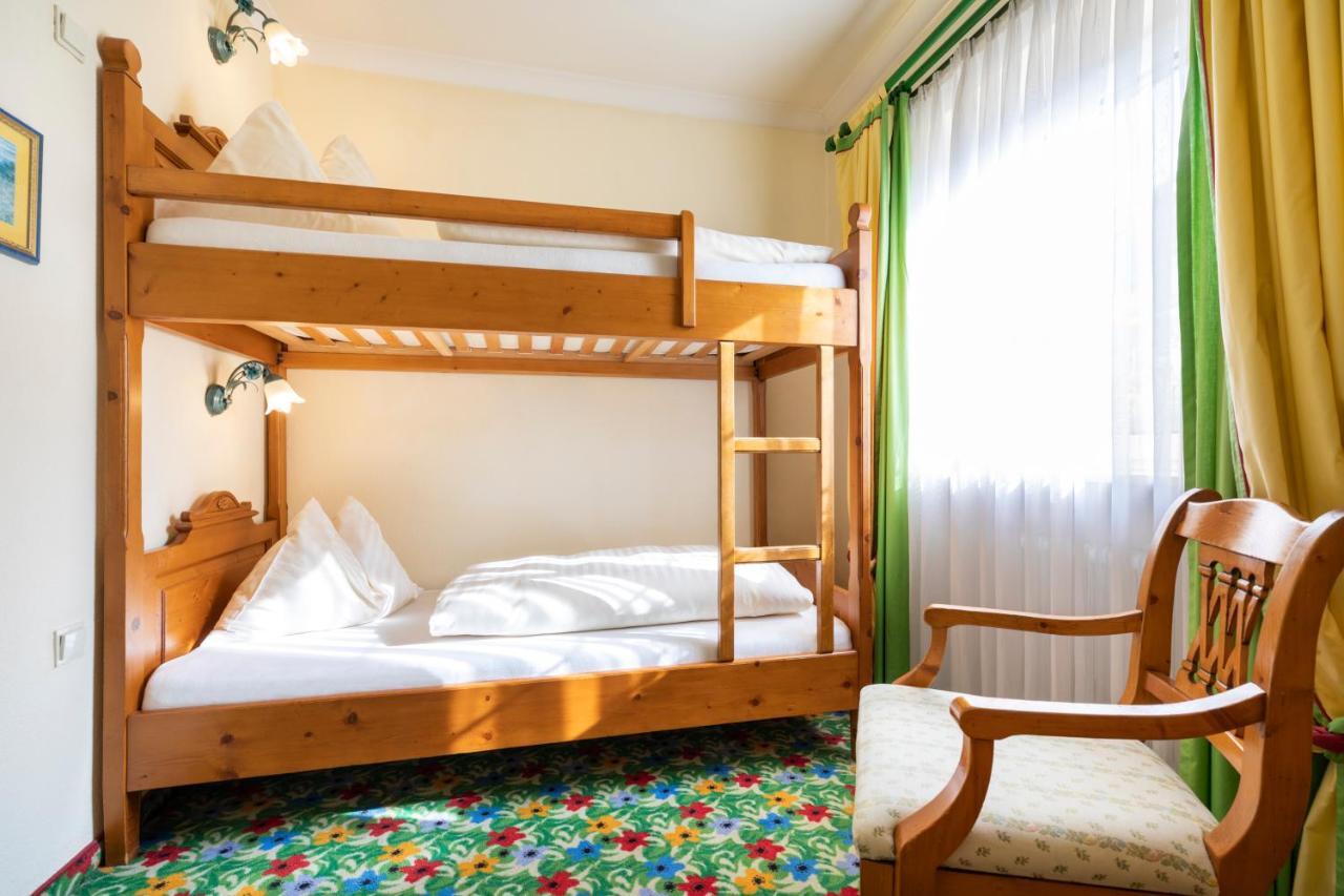 Hotel & Restaurant Wastlwirt Sankt Michael im Lungau Ngoại thất bức ảnh