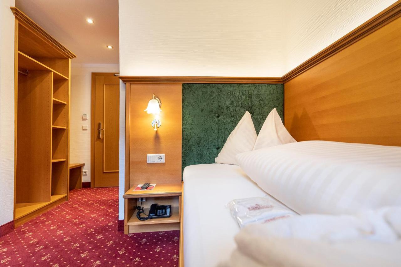 Hotel & Restaurant Wastlwirt Sankt Michael im Lungau Ngoại thất bức ảnh